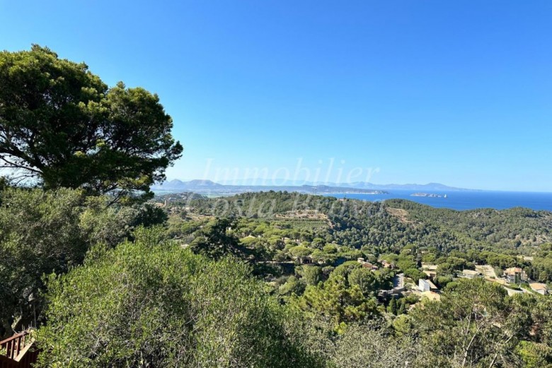 Casa de estilo Mediterraneo a reformar, amb magníficas vistas al mar en venta en Begur, Sa Tuna 