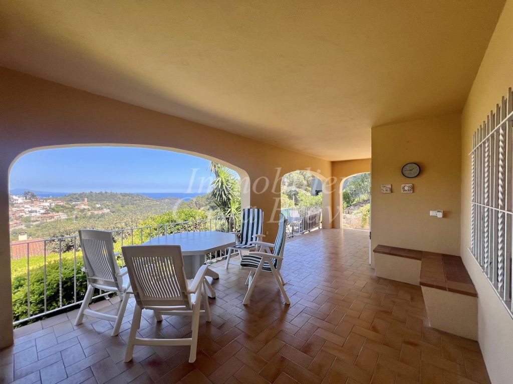 Maison à louer à Begur